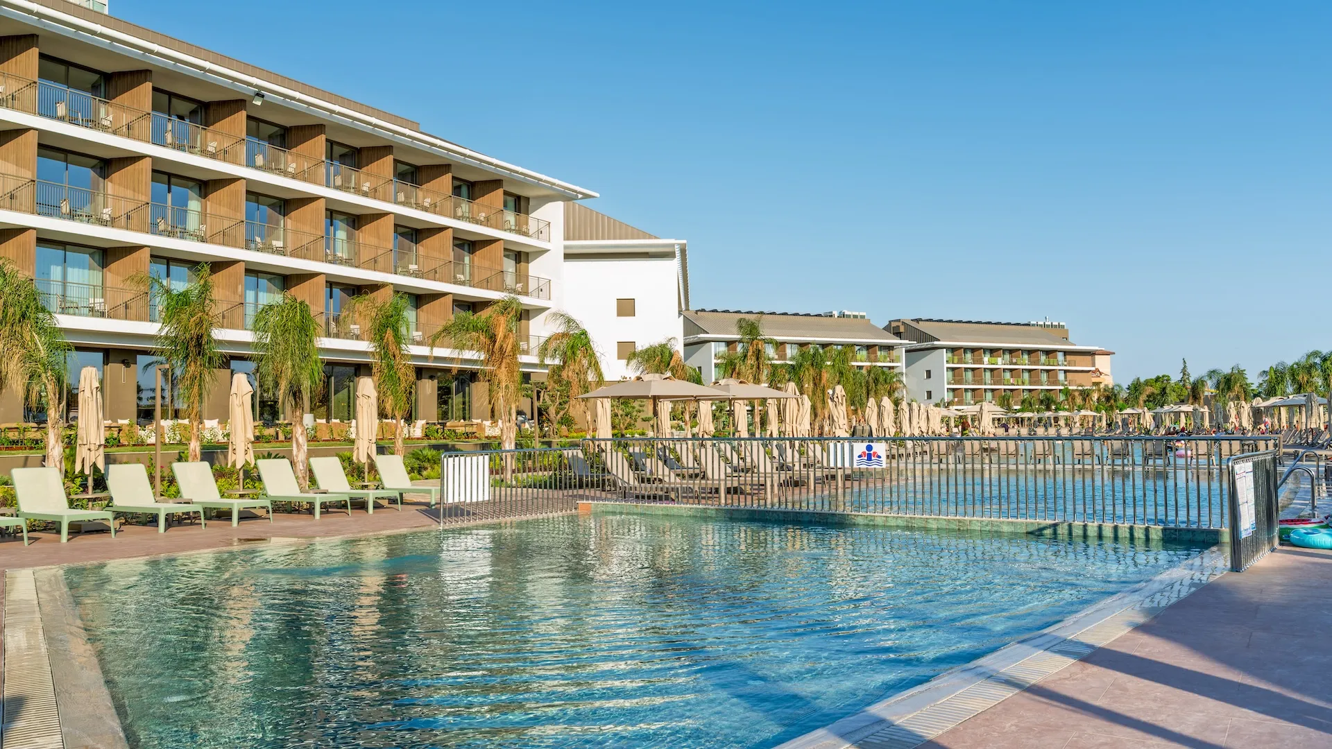 outdoor-pools-2