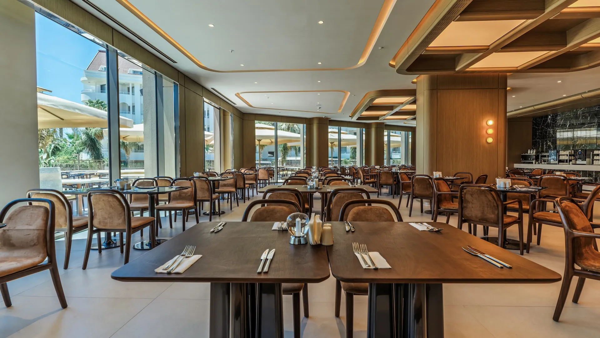restaurant-1
