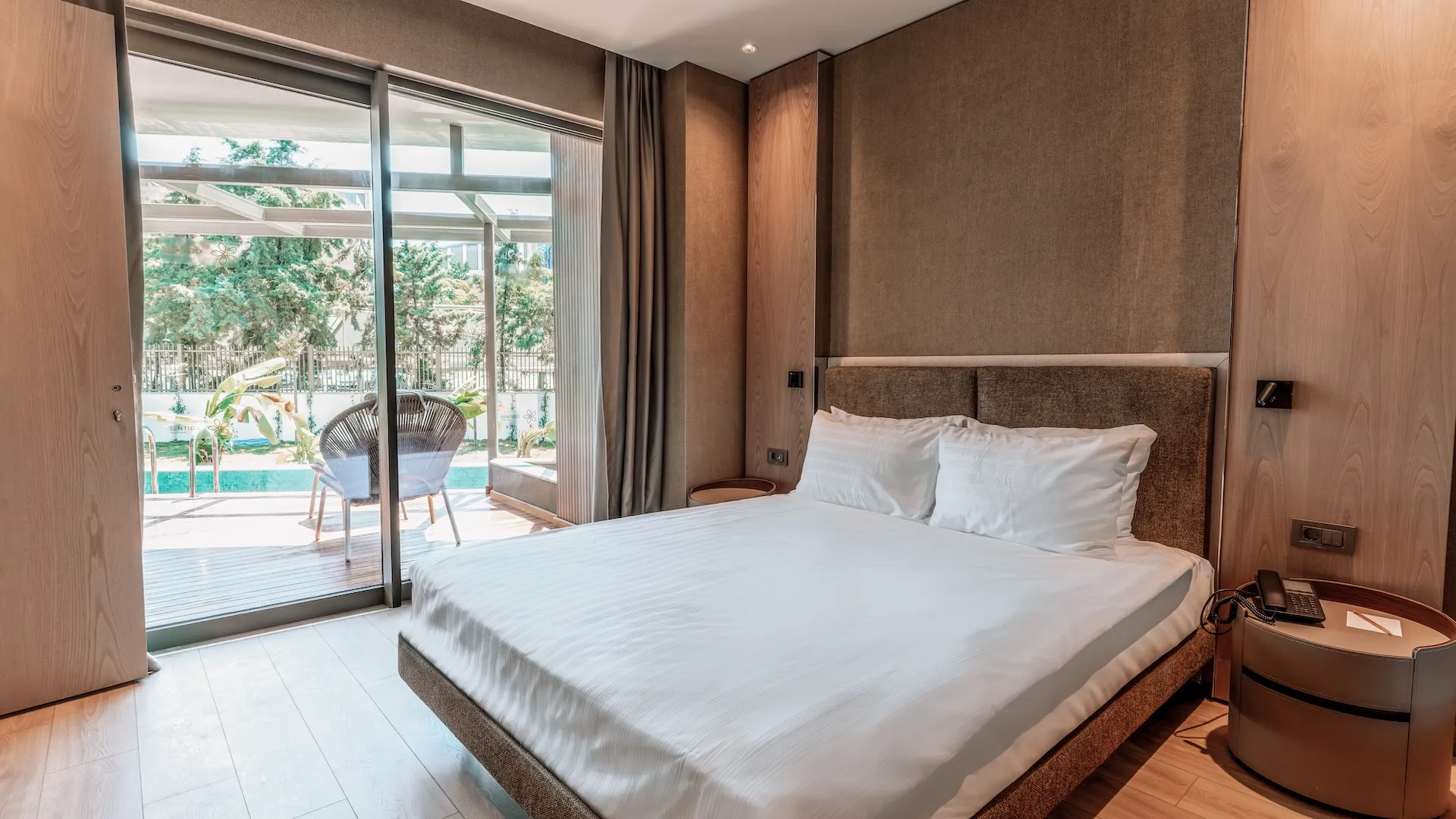 swimup-suite rooms-3